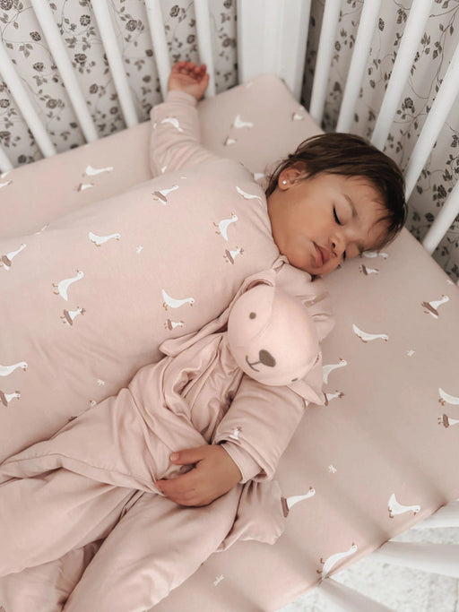 Gunamuna Crib Sheet - Tutu Goose
