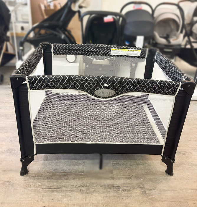Kidiway Click N' GO Playard (Markham Floormodel/IN STORE PICK UP ONLY)