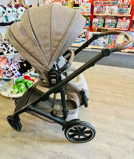 Romer Tura Stroller - Truffle  (Markham Floormodel/In Store Pickup ONLY)