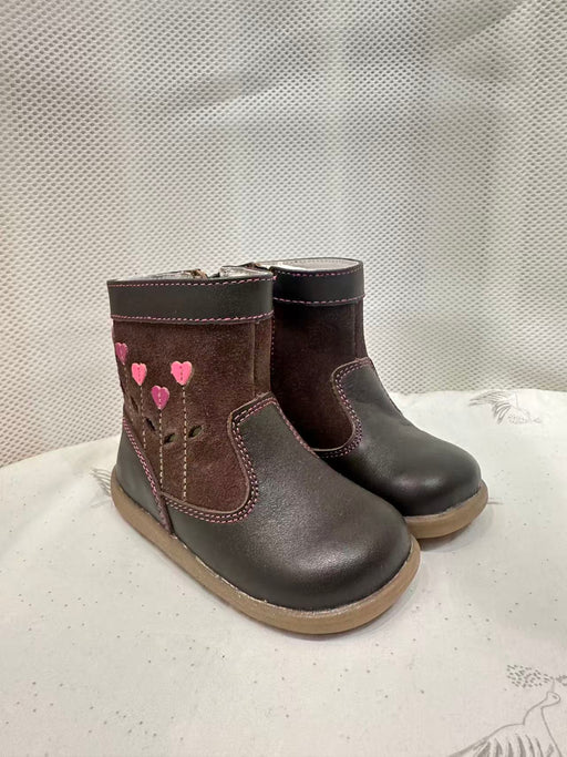 See Kai Run Mizuki Brown/Hot Pink Size 6 Only