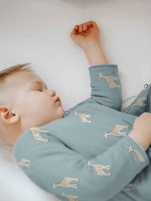 Gunamuna Long Sleeve Sleep Sack Duvet Bamboo 1.0T - Giraffe Moss