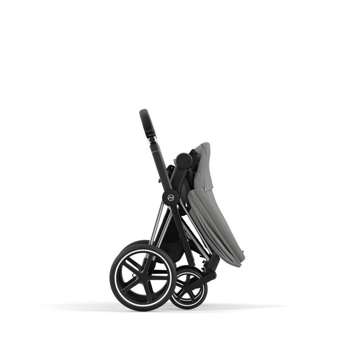Cybex Priam 4 - Chrome Frame/Grey Seat with bassinet