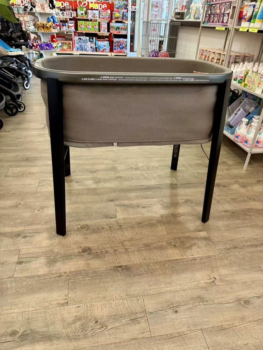 Stokke Snoozi - Graphite Grey + Travel Bag (Markham Floormodel/IN STORE PICK UP ONLY)