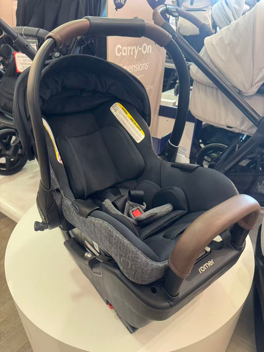Romer Juni Infant Car Seat - Peppercorn (Markham Floormodel/In Store Pickup ONLY)