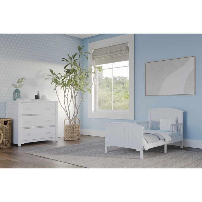 Child Craft Hampton Toddler Bed - Matte White