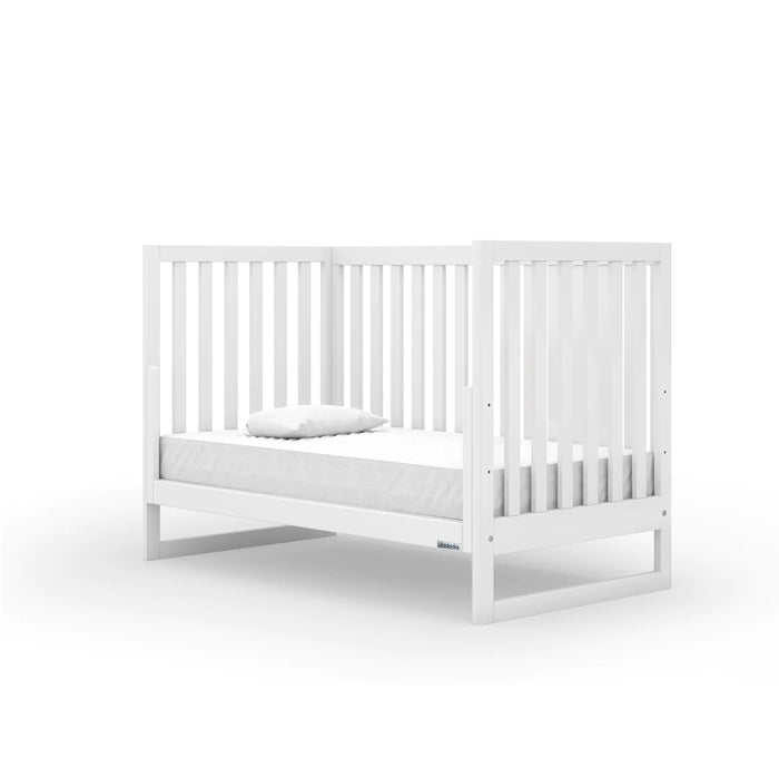 Dadada Austin 3-in-1 Convertible Crib - White