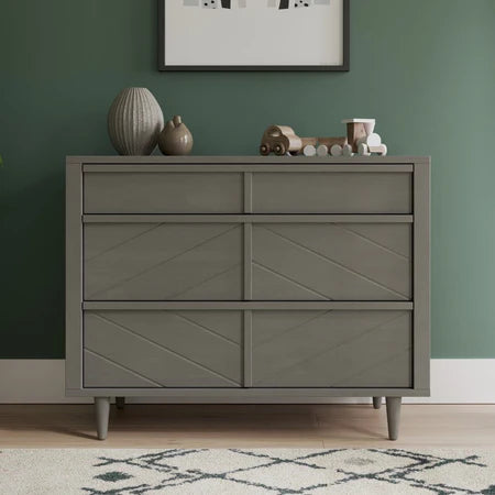 Child Craft Surrey Hill 3-Drawer Dresser - Lunar Grey
