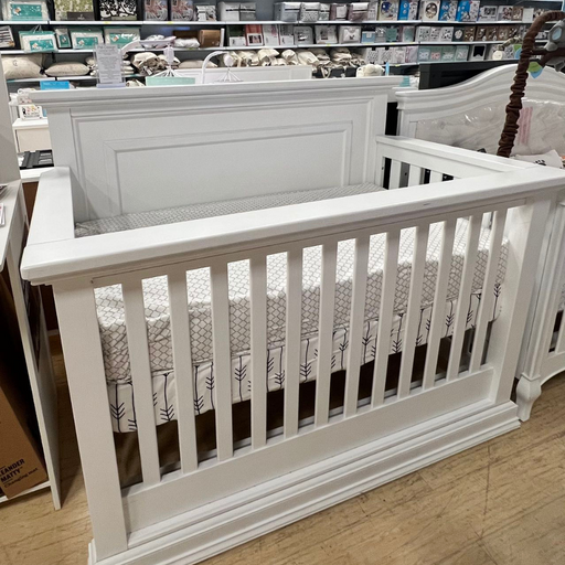 Pali Modena Crib - Vintage White (Markham Floormodel/IN STORE PICK UP ONLY)