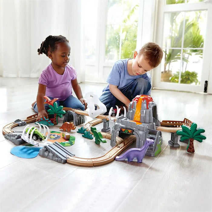 Hape Dino Railway Adventure Set E3795