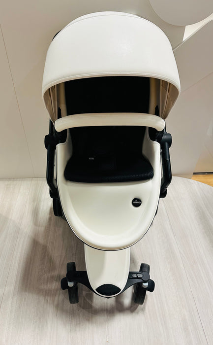 Mima Xari Stroller - White (Markham Floormodel/IN STORE PICK UP ONLY)