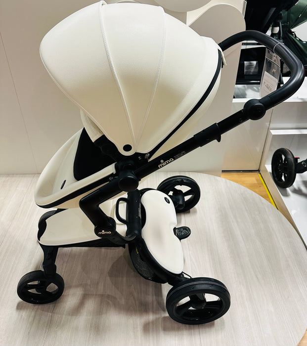 Mima Xari Stroller - White (Markham Floormodel/IN STORE PICK UP ONLY)