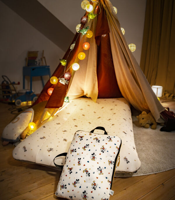 Stokke Jetkids Cloud Sleeper - Mickey Celebration