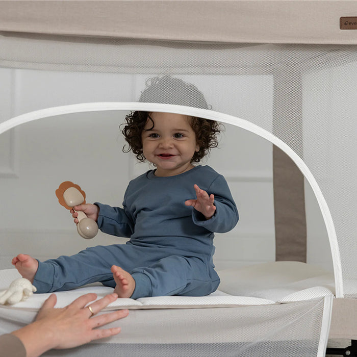 Evenflo Eris One-Hand Playard with Bassinet
