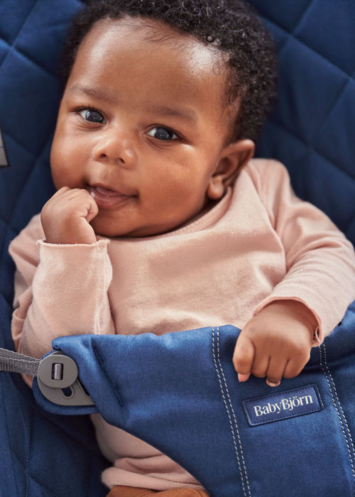 Baby Bjorn Bliss Bouncer Woven Petal Quilt - Midnight blue