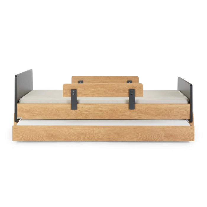 Dadada Fun Bed - Graphite/Red Oak (2box)