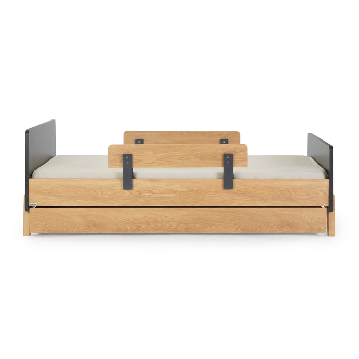 Dadada Fun Bed - Graphite/Red Oak (2box)