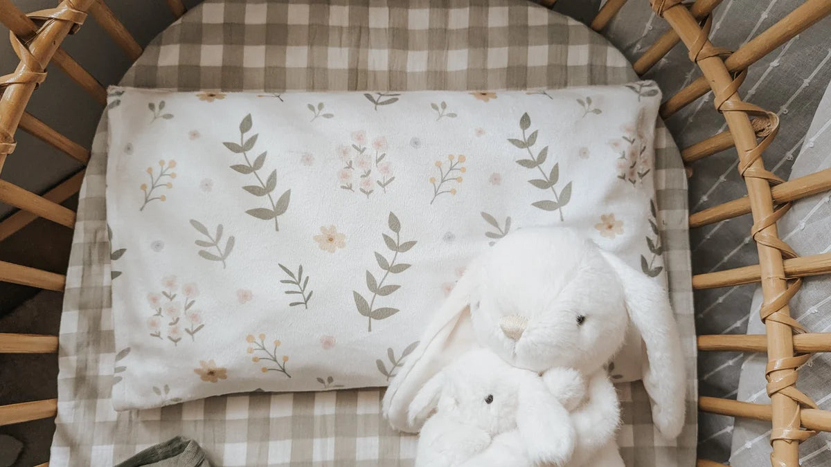 Veille Children's Pillowcase - Field Flowers + Maovic Mini Buckwheat Hull Pillow