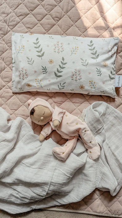 Veille Children's Pillowcase - Field Flowers + Maovic Mini Buckwheat Hull Pillow