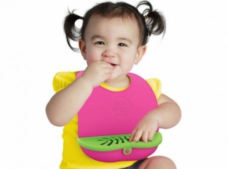 Neat Solutions Lil' Snacker Bib - Pink