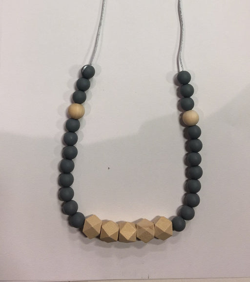 Mom Necklace "Wood and Me" By Pois Et Mois - Grey