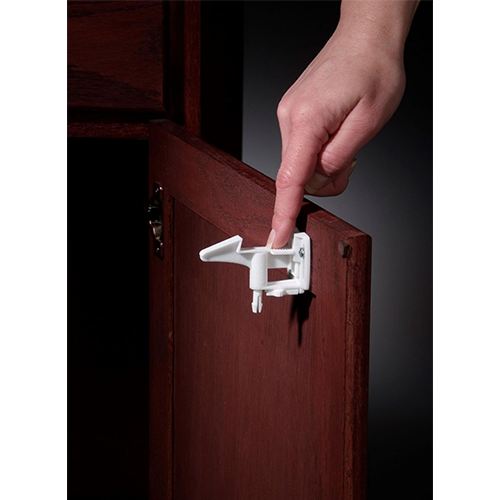 Kidco Spring Action Lock