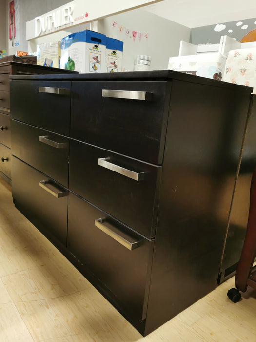 AP Industry Dresser (Markham Floormodel/ IN STORE PICK-UP ONLY)