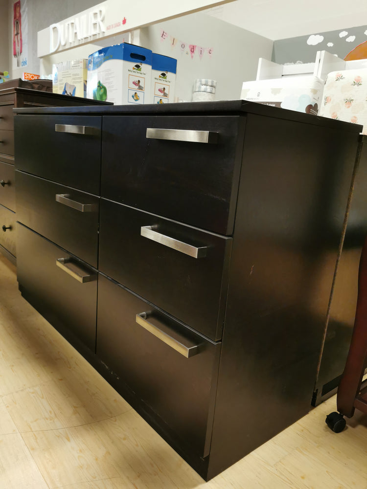 AP Industry Dresser (Markham Floormodel/ IN STORE PICK-UP ONLY)