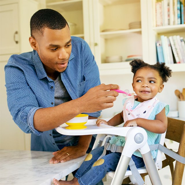 Munchkin Gentle Scoop Spoons Pink/Purple 2pk