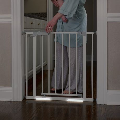 Kidco K15 Gatemate Floor Protector - Clear