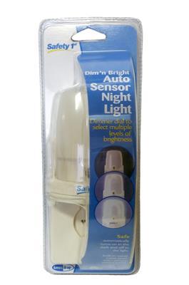 Safety 1st Dim Auto Light 3pk 48309