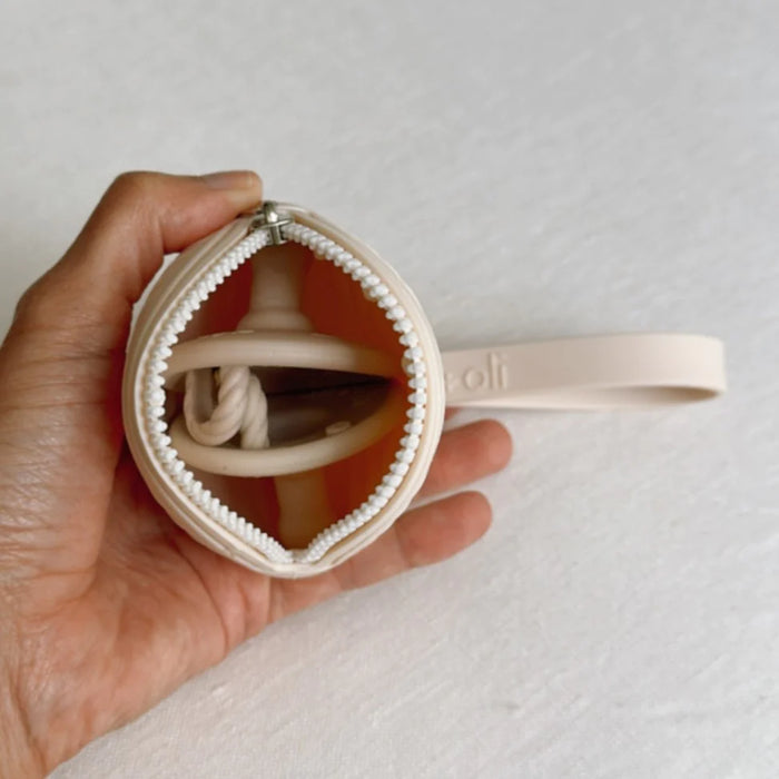 Ali+Oli Pacifier Holder Caes - Natural