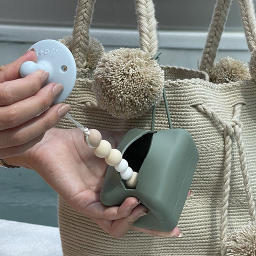 Ali+Oli Pacifier Holder Case Pouch Zipperless - Army Green