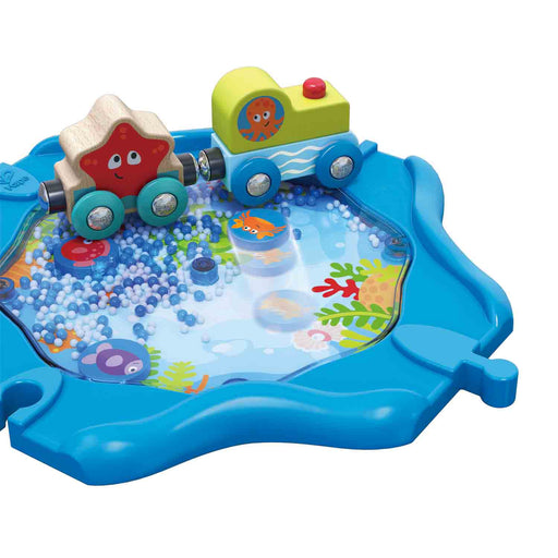 Hape Undersea Figure 8 E3827