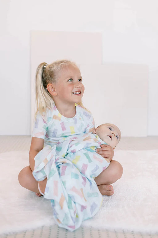 Loulou Lollipop Muslin Swaddle - Gummy Bear