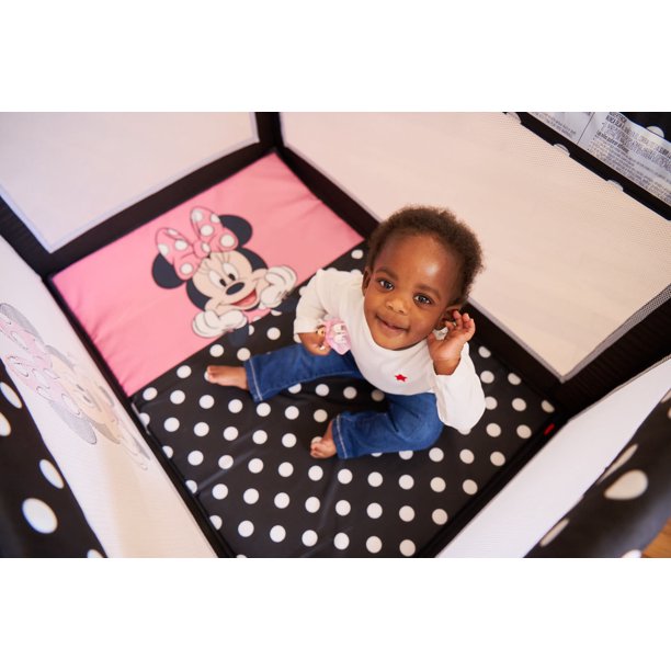 Disney Baby Ultra Playard - Peeking Minnie