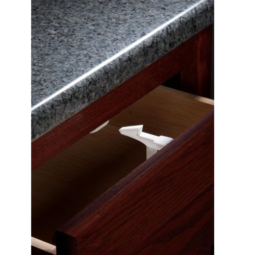 Kidco Spring Action Lock