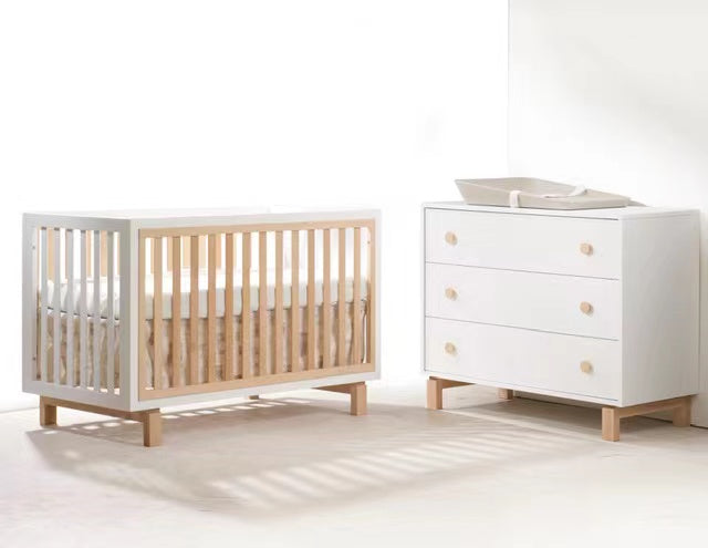 Natart Tulip Bjorn Crib & Dresser - White/Natural (MARKHAM IN STORE PICKUP ONLY)