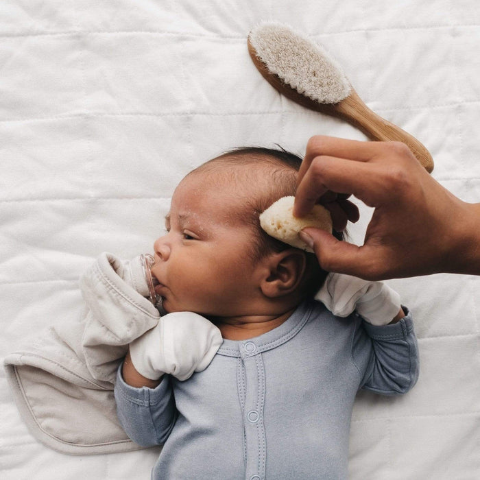 Kyte Baby Lovely with Removable Wooden Teething Ring - Oat